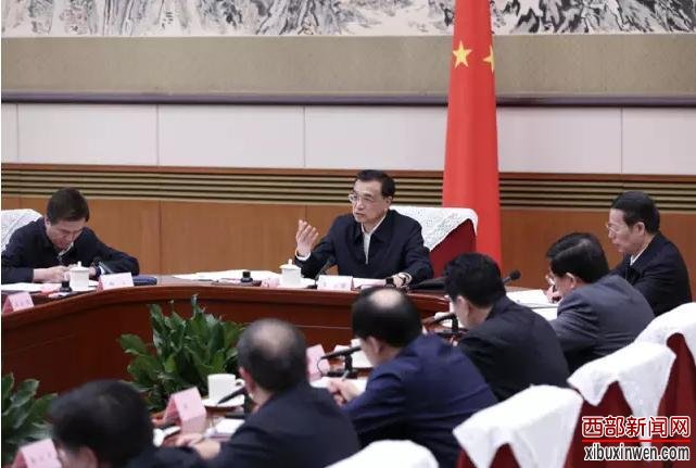 点击图片翻到下一页>> 关于营改增 总理今年以来去过哪里 说了什么?